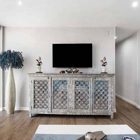 Cozy Room In Stylish Flat Just Steps From The Beach Cádiz Eksteriør bilde