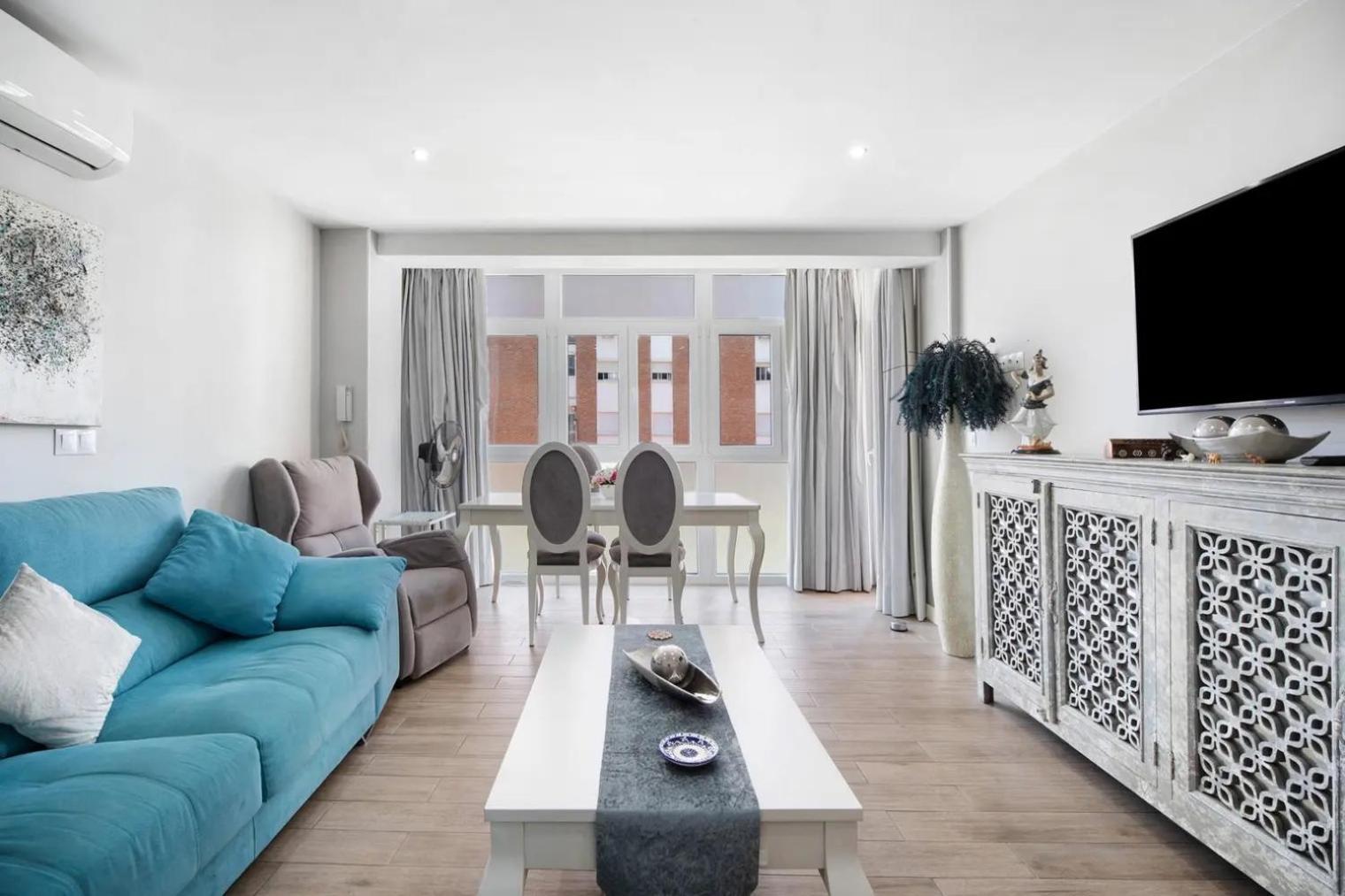 Cozy Room In Stylish Flat Just Steps From The Beach Cádiz Eksteriør bilde